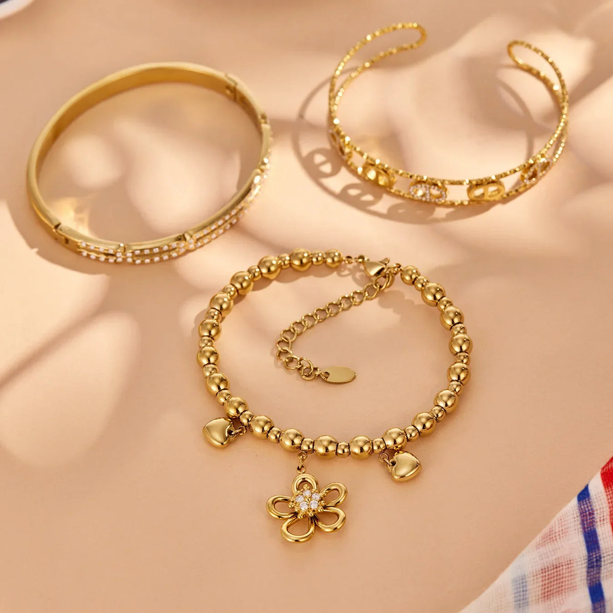 Bracelet Femme 18K Doré – Fleurs, Cœur & Zircon